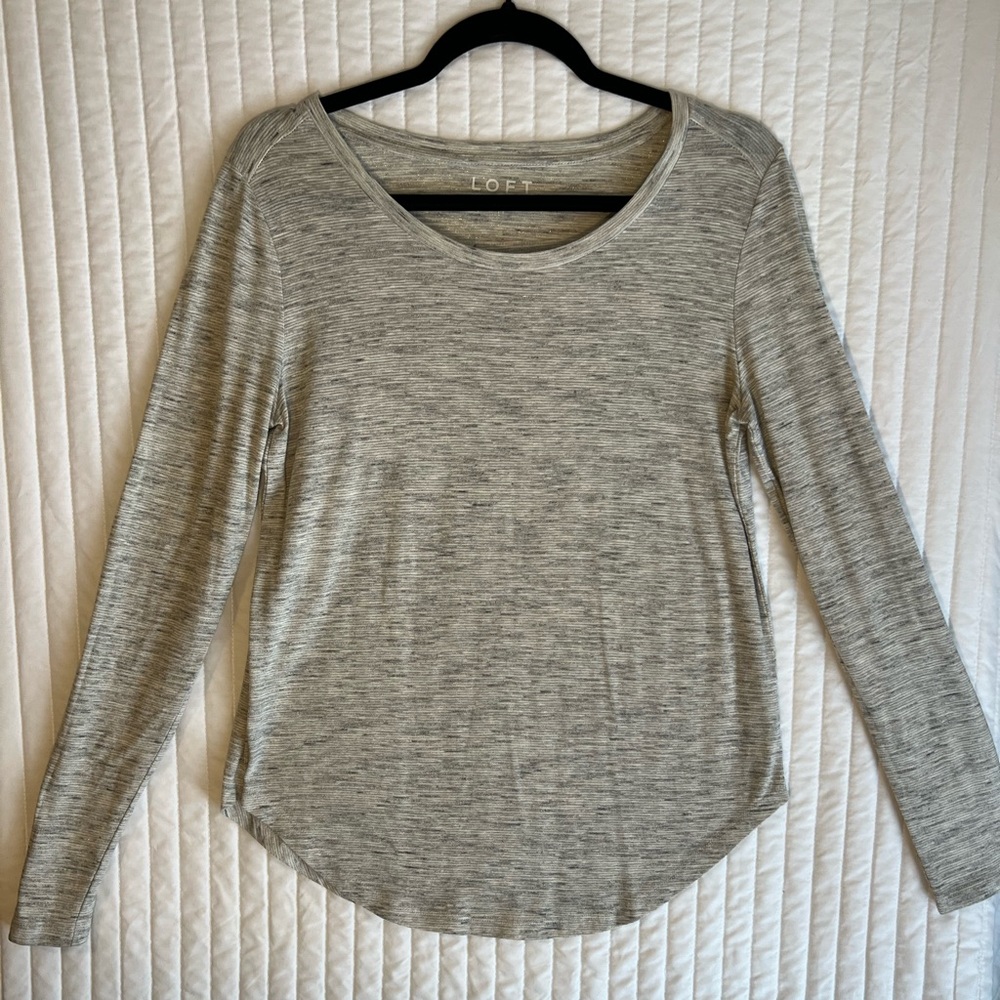 LOFT women’s long sleeve t-shirt